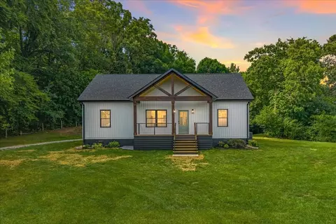 225 Summit Rd, Madisonville, TN 37354