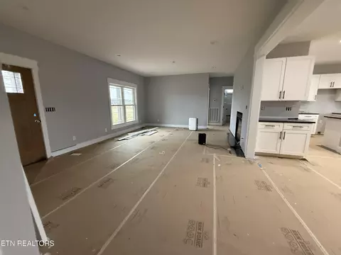 238 Thacker Rd, Grimsley, TN 38565 photo 9