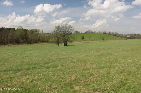 1095 County Road 461, Englewood, TN 37329