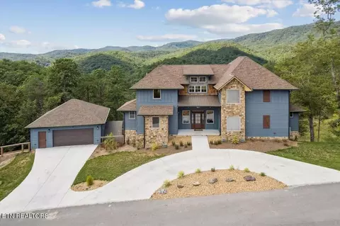 3142 Smoky Bluff Tr, Sevierville, TN 37862