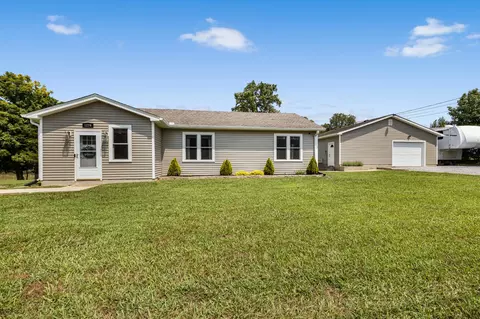 1276 Peter Pond Rd, Ashland City, TN 37015