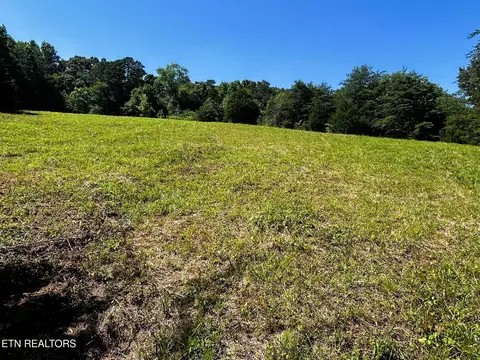 1060 County Road 130, Riceville, TN 37370