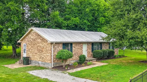 205 Walnut Crest Dr, Gallatin, TN 37066