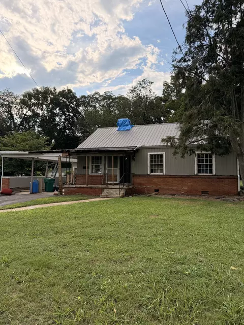 406 2nd Ave NW, Winchester, TN 37398