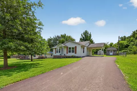 517 Wall St, Mount Pleasant, TN 38474