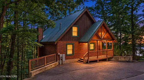 4414 Forest Vista Way, Pigeon Forge, TN 37863