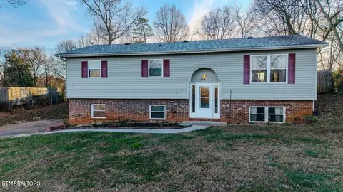 205 Blue Ridge Ln, Seymour, TN 37865