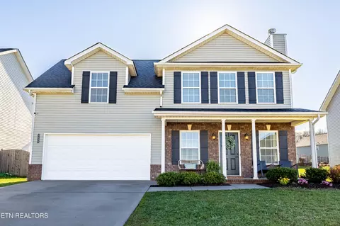 3328 Song Sparrow Dr, Maryville, TN 37803