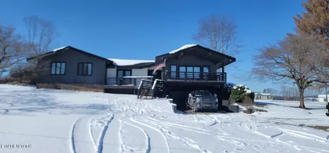 217 Community Dr, Madisonville, TN 37354