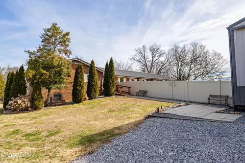 4918 Morganton Rd, Greenback, TN 37742