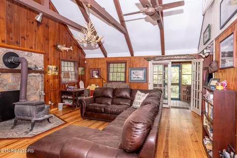 6806 Walnut Loop Rd, Townsend, TN 37882 photo 14