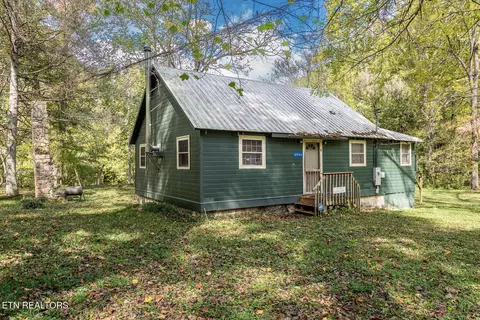 6806 Walnut Loop Rd, Townsend, TN 37882 photo 2