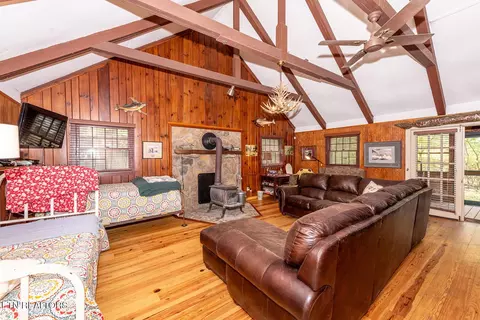 6806 Walnut Loop Rd, Townsend, TN 37882 photo 18