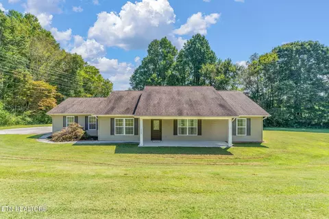 2528 Peach Orchard Rd, Maryville, TN 37803