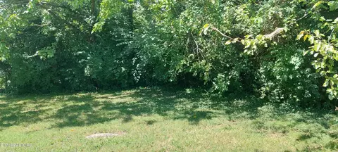 1833 Woodbine Ave, Knoxville, TN 37917