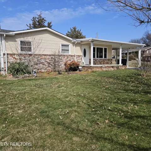 4216 Terrace Dr, Knoxville, TN 37912