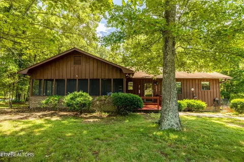 4150 Bart Giffin Rd, Maryville, TN 37803