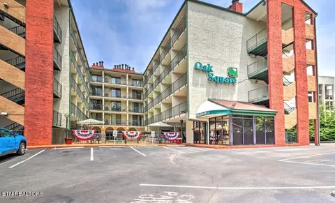 685 River Rd #302, Gatlinburg, TN 37738