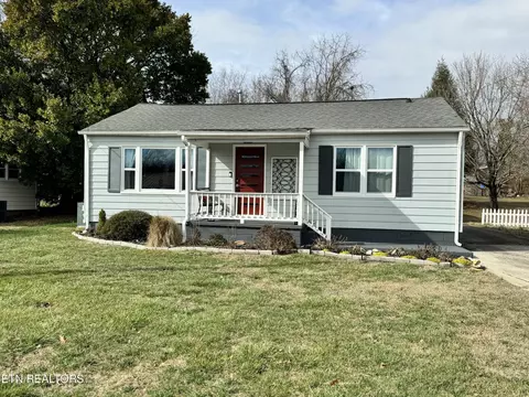 2443 Cecelia Ave, Maryville, TN 37804