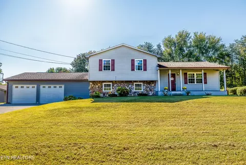 3018 Pleasant View Ave, Maryville, TN 37803