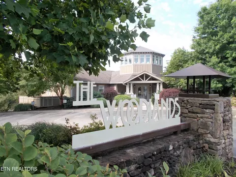 3934 Cherokee Woods Way #101, Knoxville, TN 37920