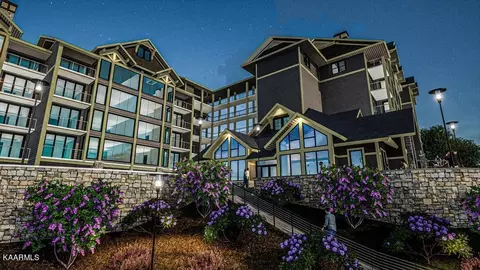 855 Campbell Lead Rd #306, Gatlinburg, TN 37738