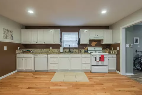 624 E Hunt Rd, Alcoa, TN 37701 photo 8