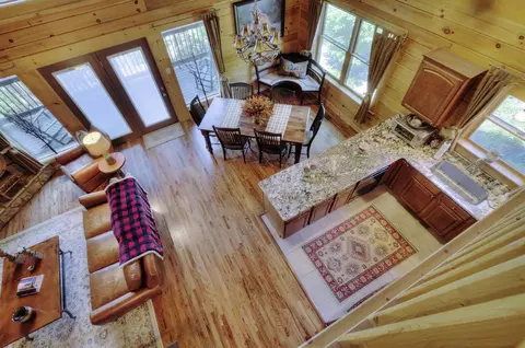 408 Mt John Loop Rd, Townsend, TN 37882 photo 10