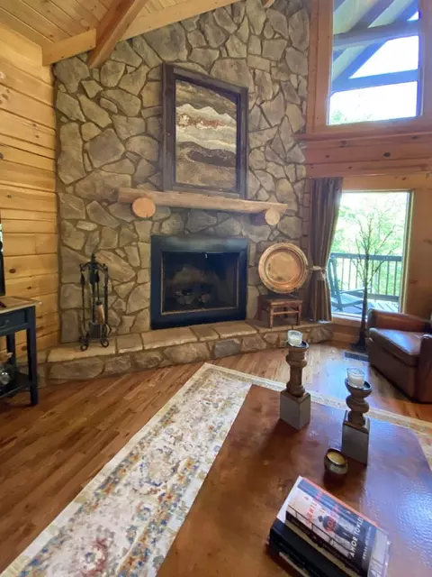 408 Mt John Loop Rd, Townsend, TN 37882 photo 9