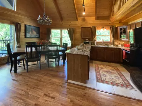408 Mt John Loop Rd, Townsend, TN 37882 photo 3