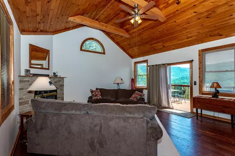 116 Craig Cove Rd, Townsend, TN 37882 photo 4