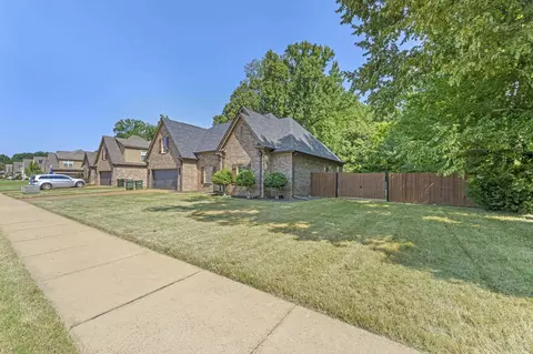 Exterior - 6274 Bending River Rd, Bartlett, TN 38135 photo 7 of 8
