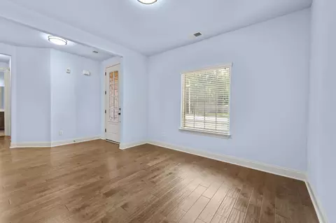 Living - 6274 Bending River Rd, Bartlett, TN 38135 photo 3 of 6