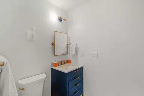 Bath - 3721 S Hyde Rd, Springfield, TN 37172 photo 4 of 4
