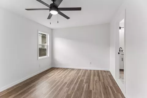 Bedroom - 527 E Castle St, Murfreesboro, TN 37130 photo 2 of 2