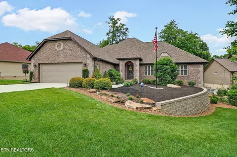 112 Forest View Dr, Crossville, TN 38558
