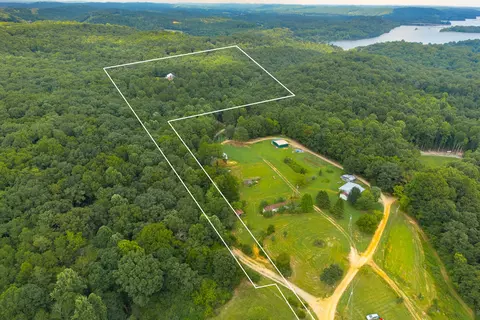328 Burdette Chapel Ln, Birchwood, TN 37308