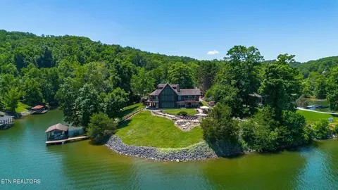 114 Chickasaw Pt, Ten Mile, TN 37880
