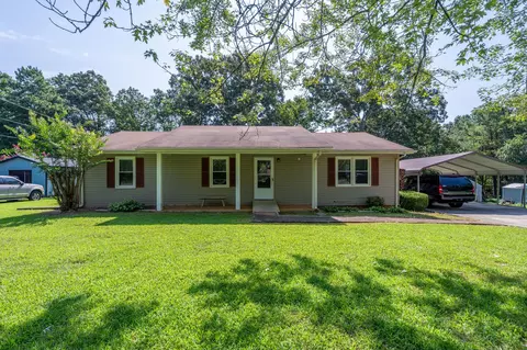 1020 Rosier Rd, Lawrenceburg, TN 38464