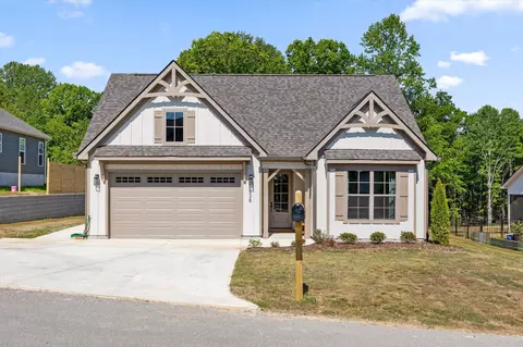 538 Nature Trl, Soddy Daisy, TN 37379
