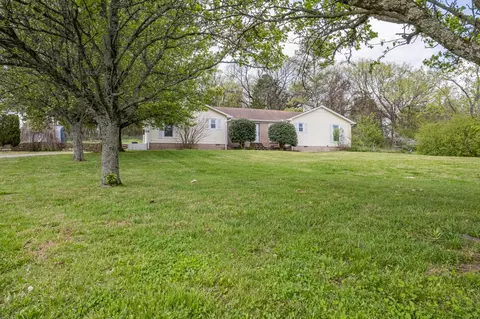 511 N Main St, Cornersville, TN 37047