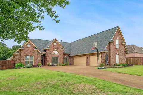 4306 Bridgestone Cir, Bartlett, TN 38135