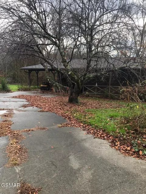 1800 Frankie Ln, Sevierville, TN 37876