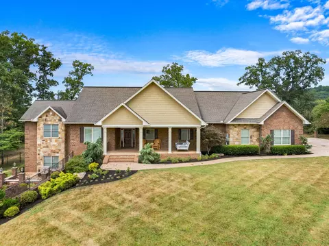 2057 Majestic Cir, Dandridge, TN 37725