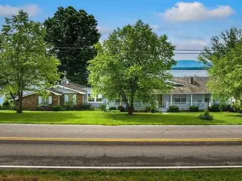 1075 Highway 139, Dandridge, TN 37725
