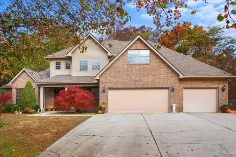 1232 Gists Creek Rd, Sevierville, TN 37876