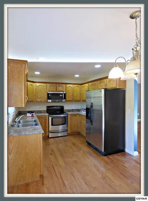 2529 Kaley Dr, Talbott, TN 37877 photo 3