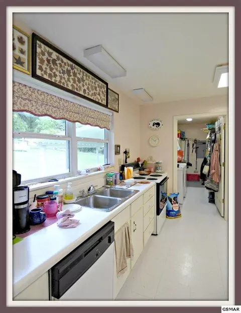 3676 Collier Loop, Dandridge, TN 37725 photo 12