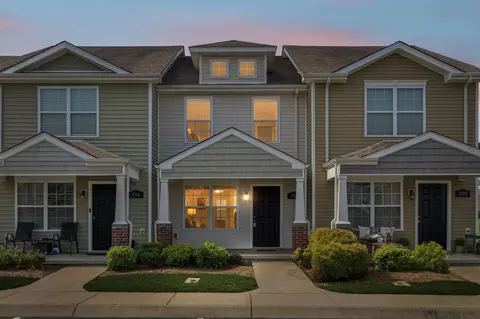 302 Sam Houston Cir, Clarksville, TN 37040