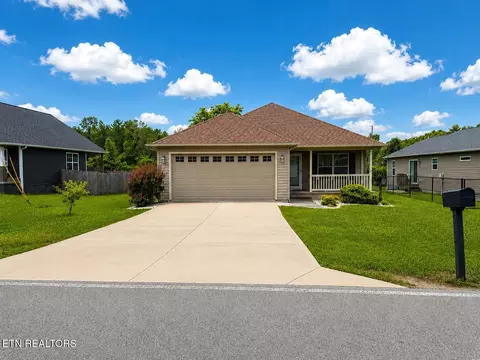 22 Panther Valley Rd, Crossville, TN 38555
